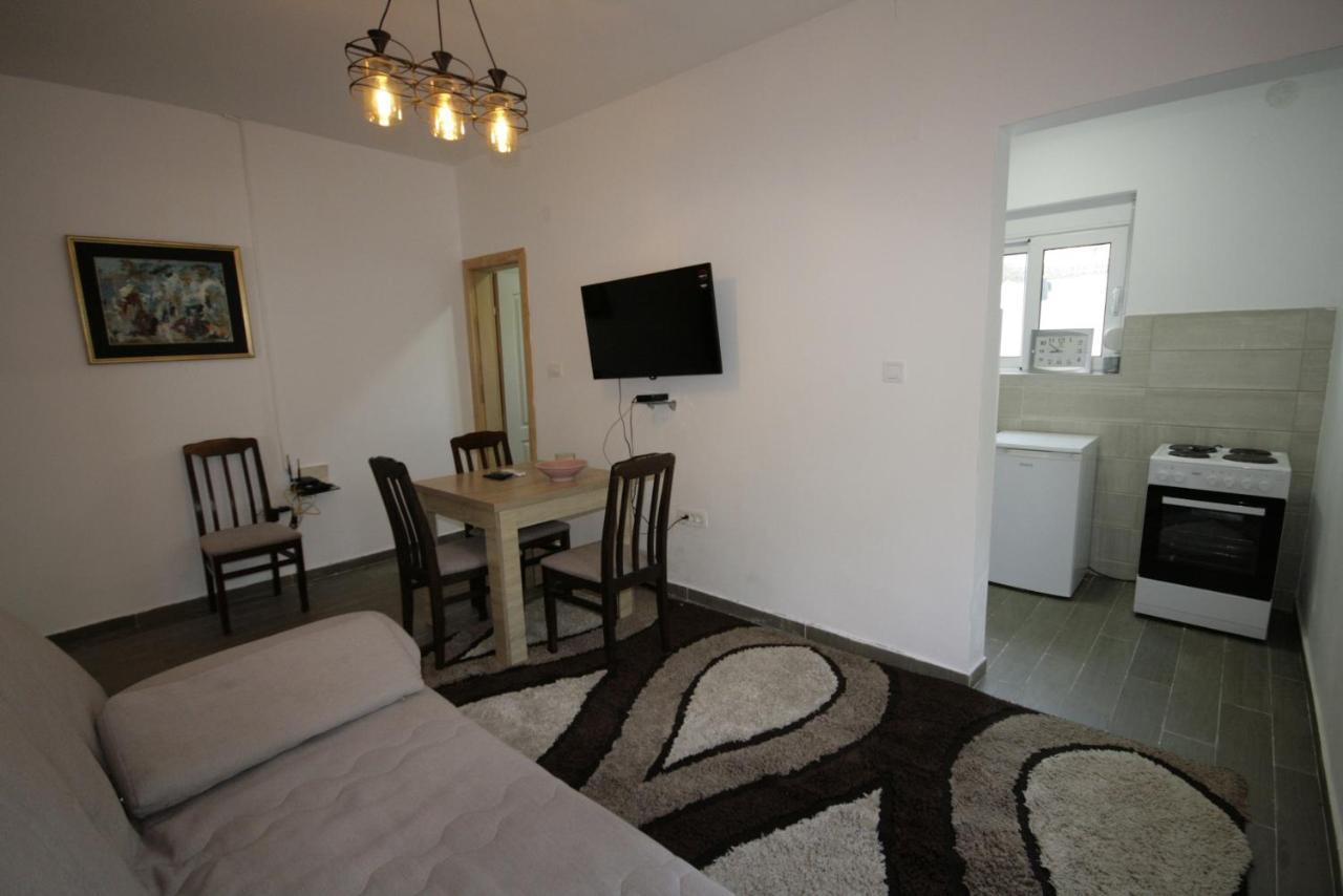 Apartmani Srdanovic Tivat Kültér fotó