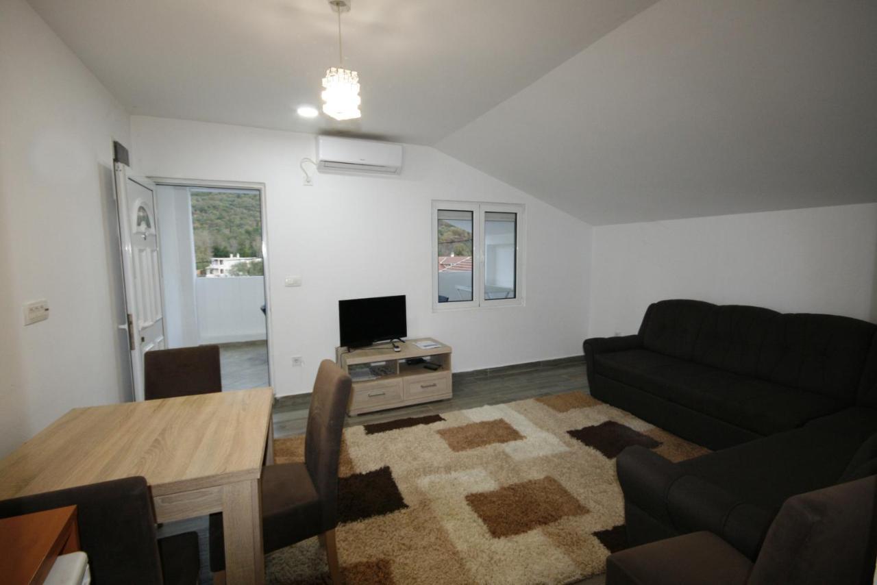 Apartmani Srdanovic Tivat Kültér fotó