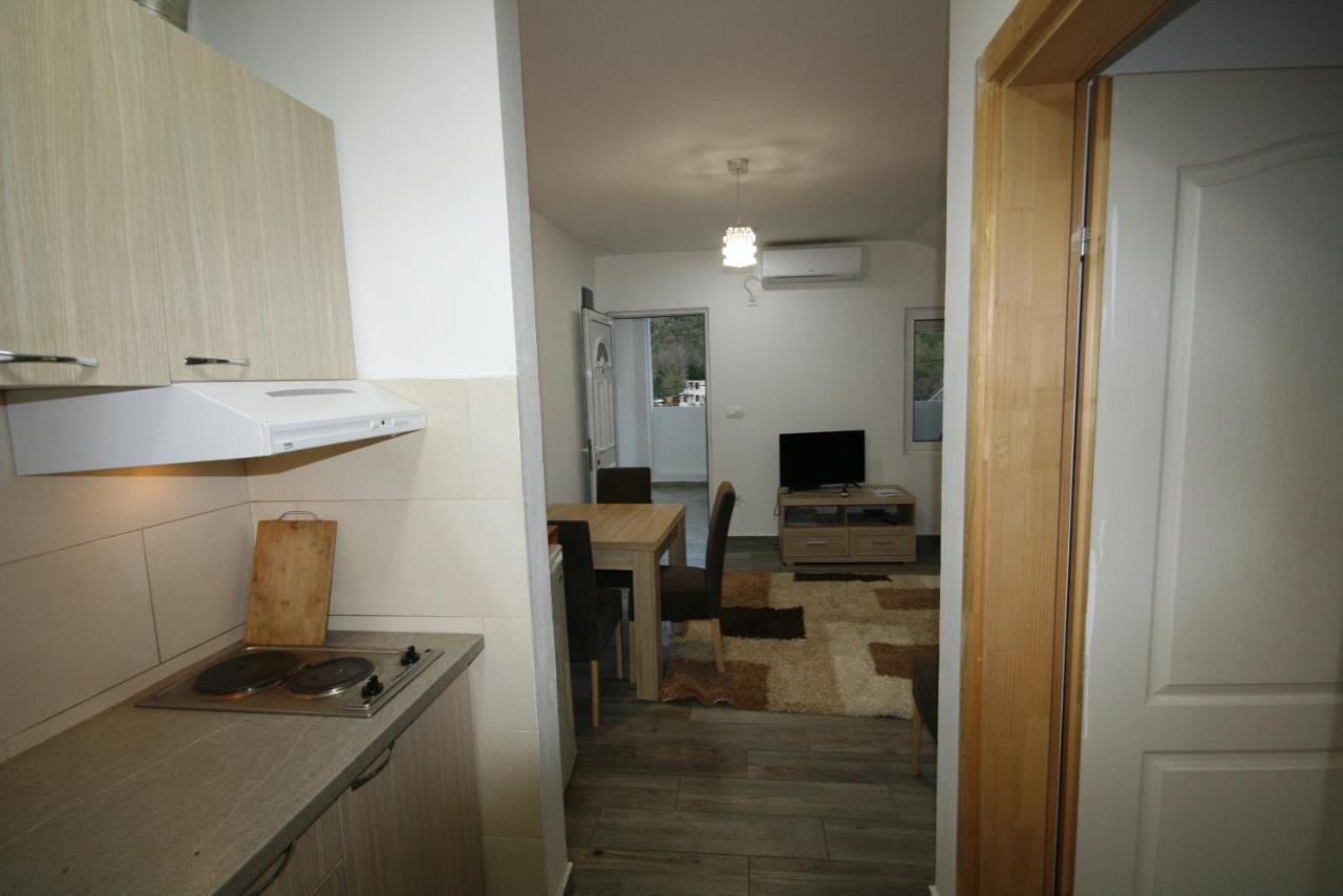 Apartmani Srdanovic Tivat Kültér fotó