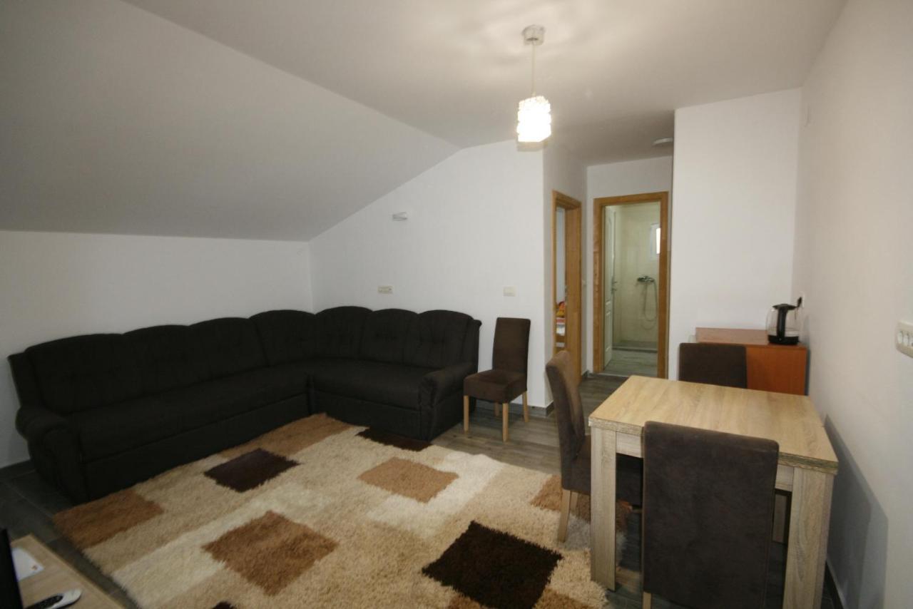 Apartmani Srdanovic Tivat Kültér fotó