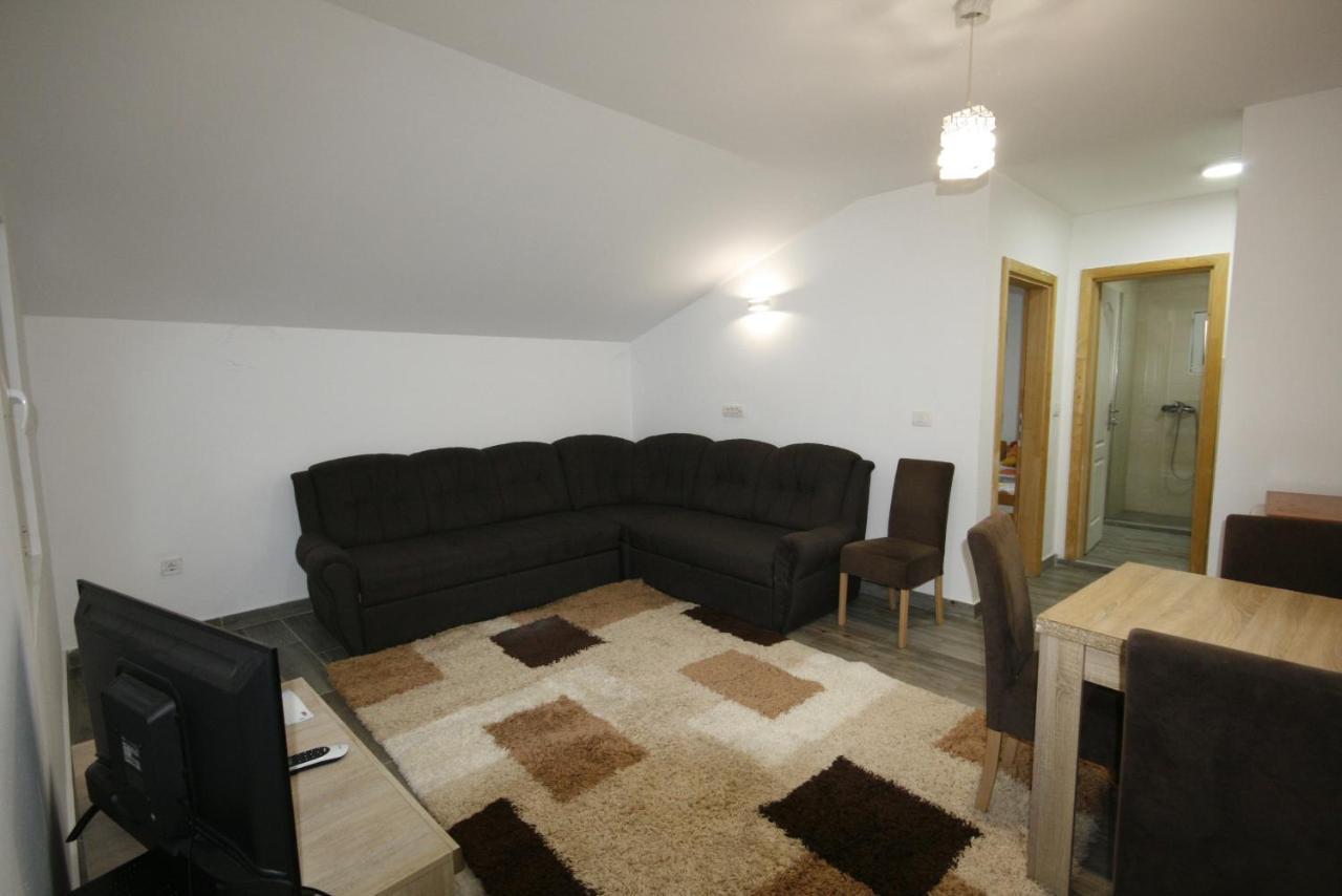 Apartmani Srdanovic Tivat Kültér fotó